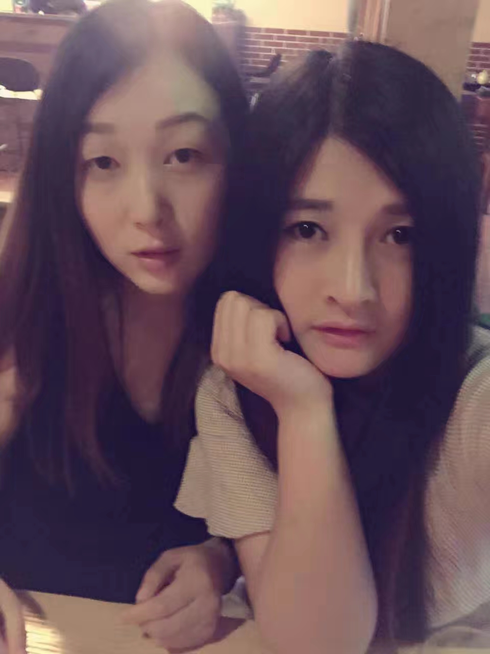 哭泣的姐妹
