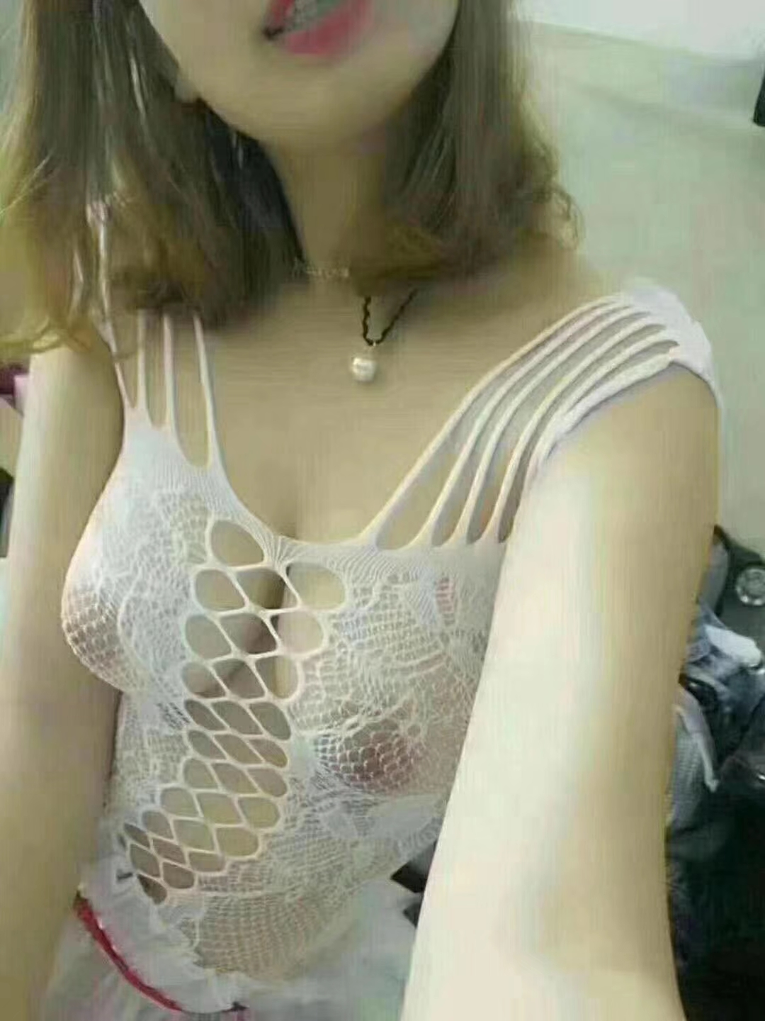 大街喂奶被吃奶轮肏